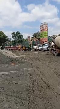 US customers ships from within the US. Outside the US, ships from HK.