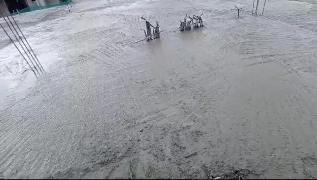 Visuals of our ready-mix concrete in use, showcasing the team, equipment, and materials in action.