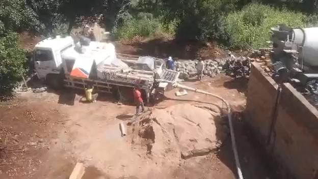 Visuals of our ready-mix concrete in use, showcasing the team, equipment, and materials in action.